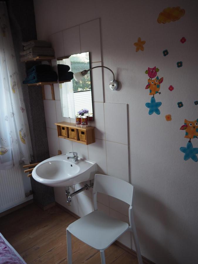 Haus Waldesruh, 3 Ferienwohnungen Hemfurth-Edersee Dış mekan fotoğraf