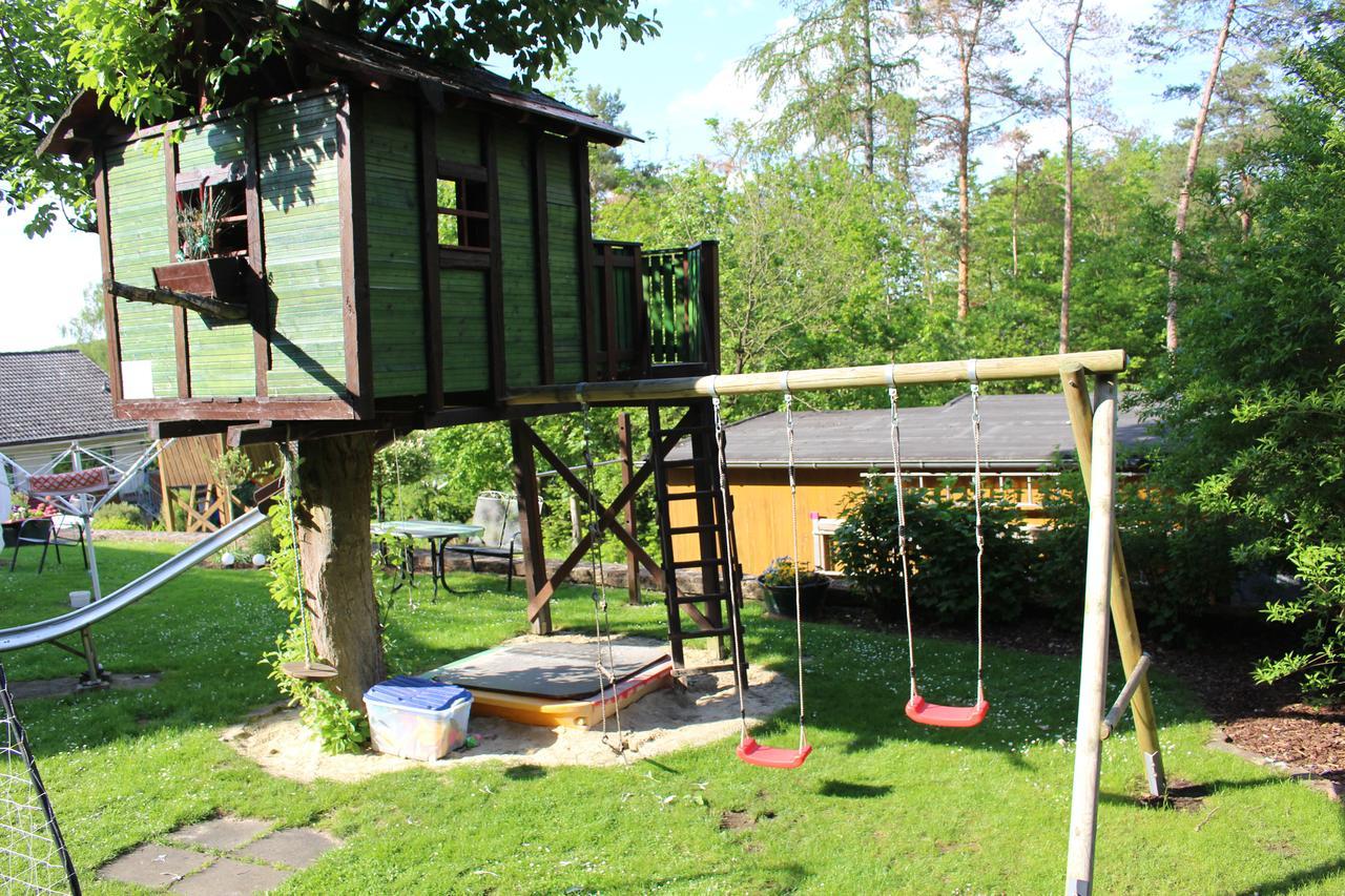 Haus Waldesruh, 3 Ferienwohnungen Hemfurth-Edersee Dış mekan fotoğraf